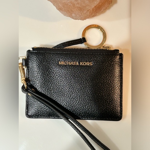 Michael Kors Wallet / Wristlet - Picture 8 of 10